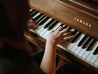 How To Play The Gravity Falls Theme Song On Piano